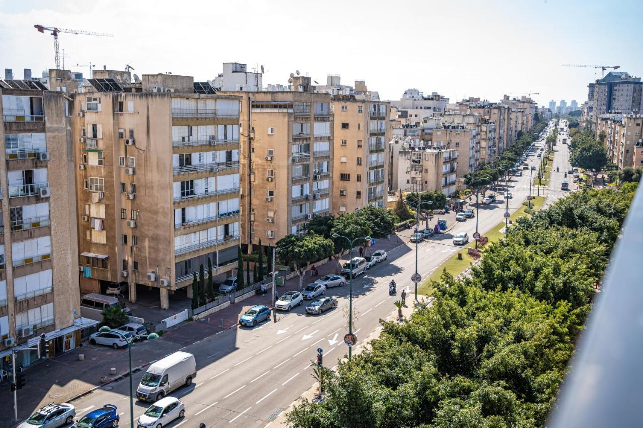 Windows On Netanya Luxury Penthouse Downtown Apartment Luaran gambar