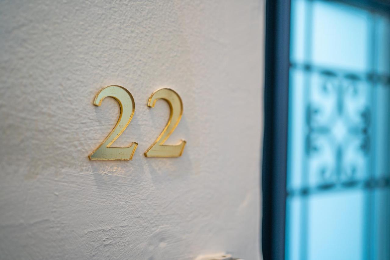 Windows On Netanya Luxury Penthouse Downtown Apartment Luaran gambar